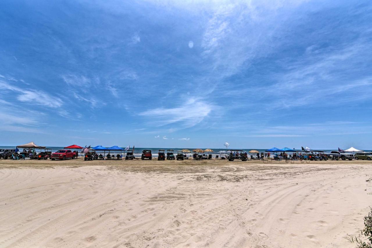 Chic Crystal Beach Escape With Deck - Walk To Beach! Bolivar Peninsula ภายนอก รูปภาพ